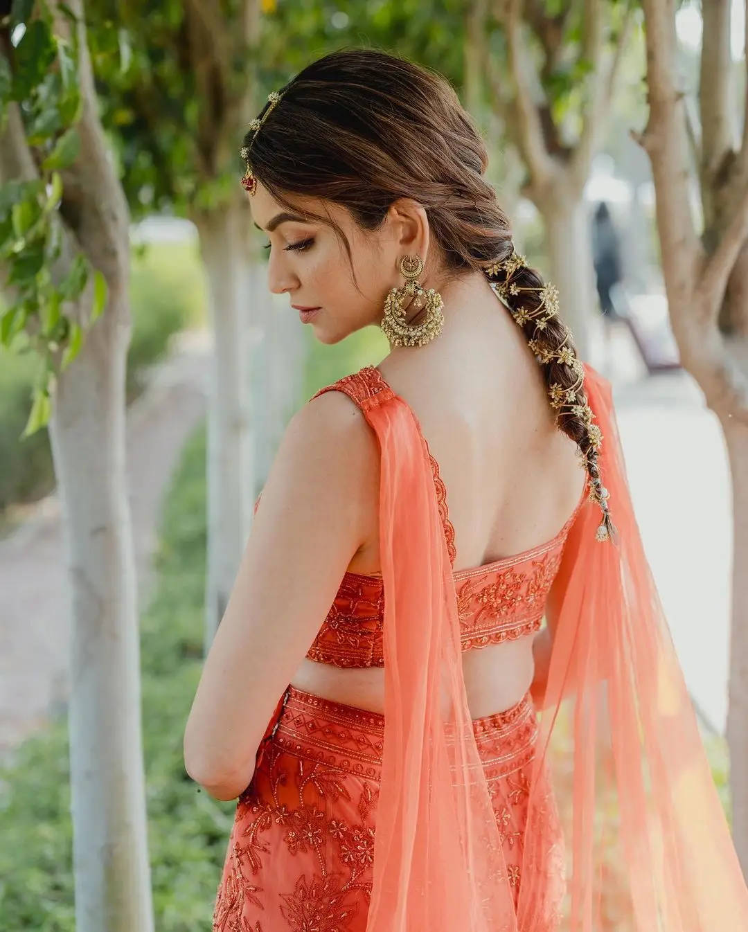 KRITI KHARBANDA IMAGES IN TRADITIONAL ORANGE LEHENGA CHOLI 2